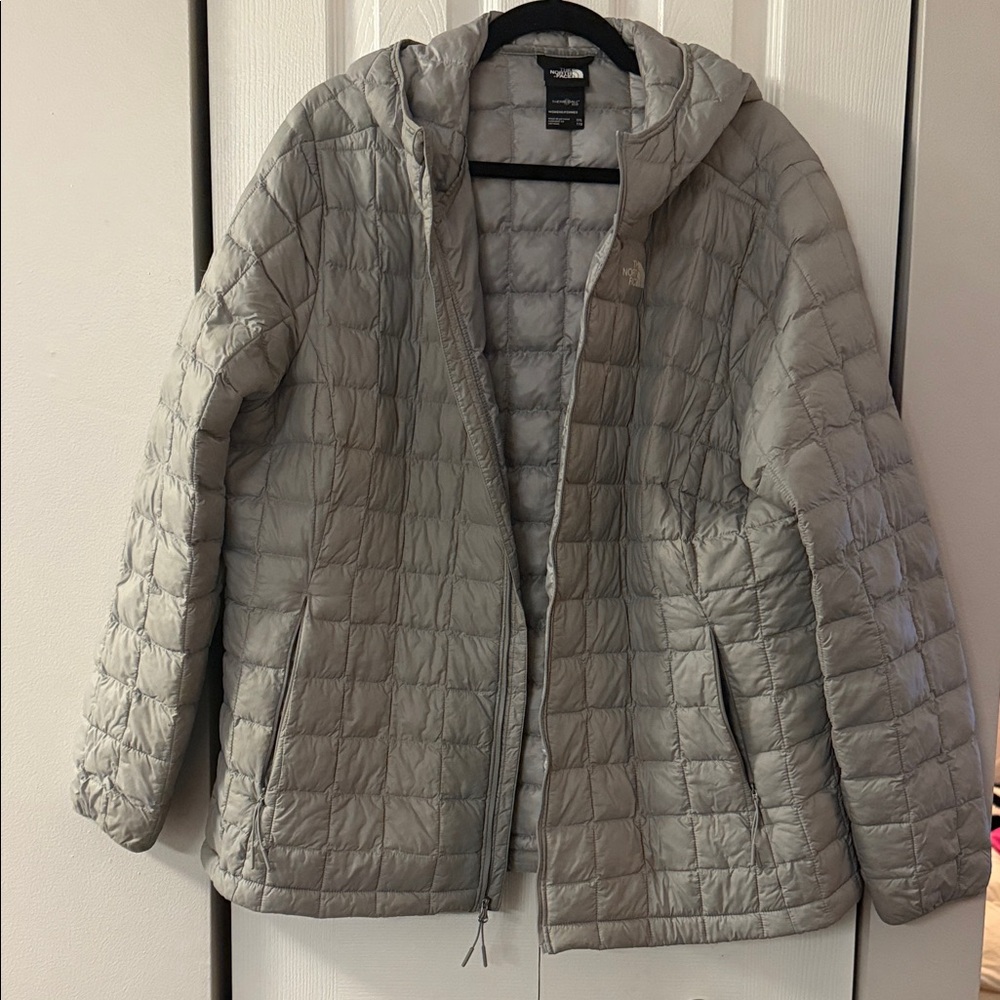 The North Face Women's Gray Quilted Puffer Jacket
